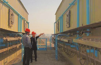 强乱强乱中文字幕