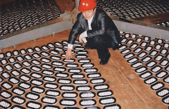 强乱强乱中文字幕