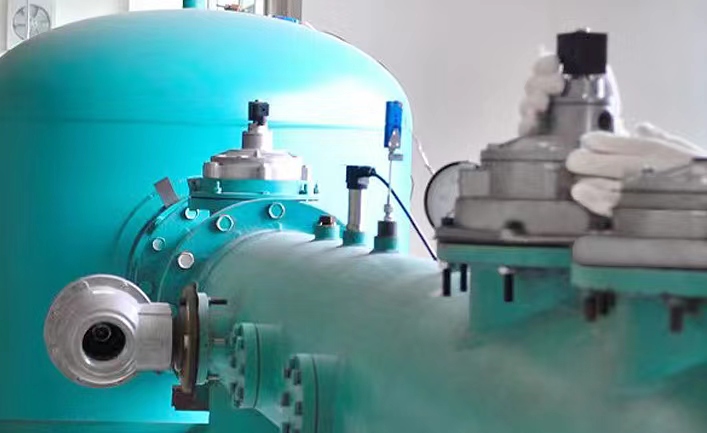 强乱强乱中文字幕